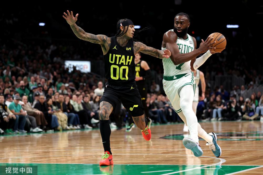 人在接受采 人在接受采